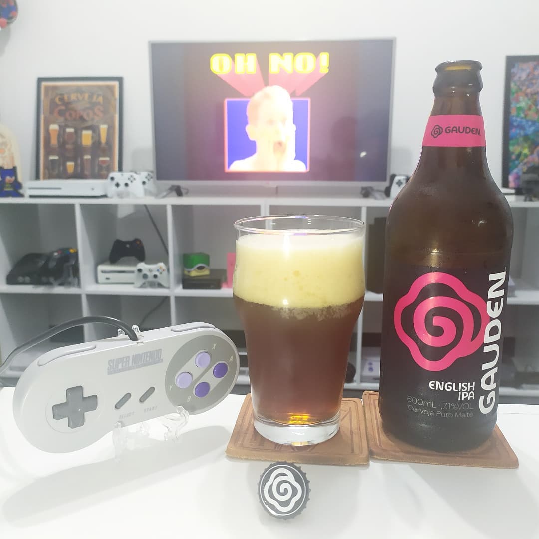 No clima de Natal com English IPA da Cervejaria Gauden com Home Alone do SNES