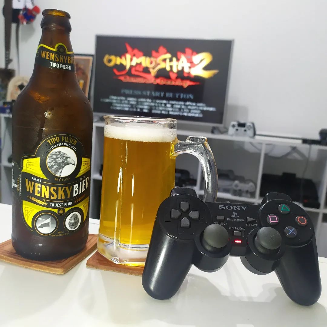 Pilsen da Wensky Beer e jogando Onimusha 2