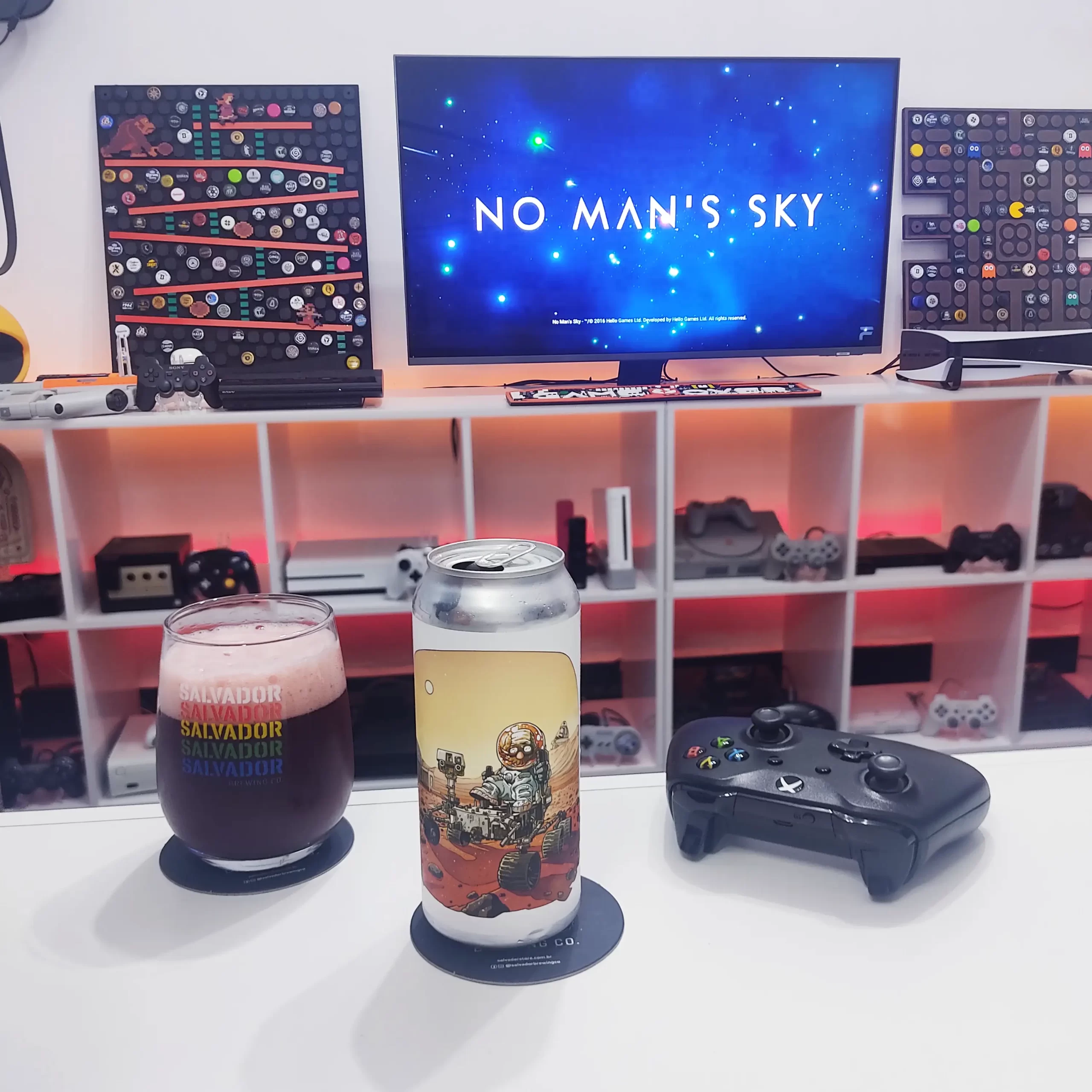 A Sour com beterraba da Cervejaria Salvador com No Man's Sky no Xbox One