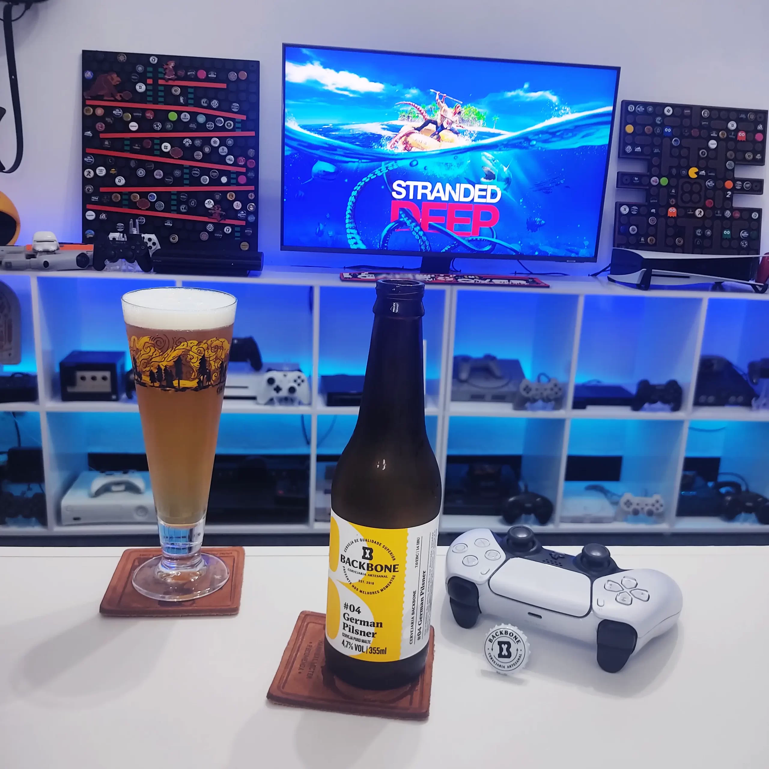 A German Pilsner da Cervejaria Backbone com Stranded Deep no PlayStation 5