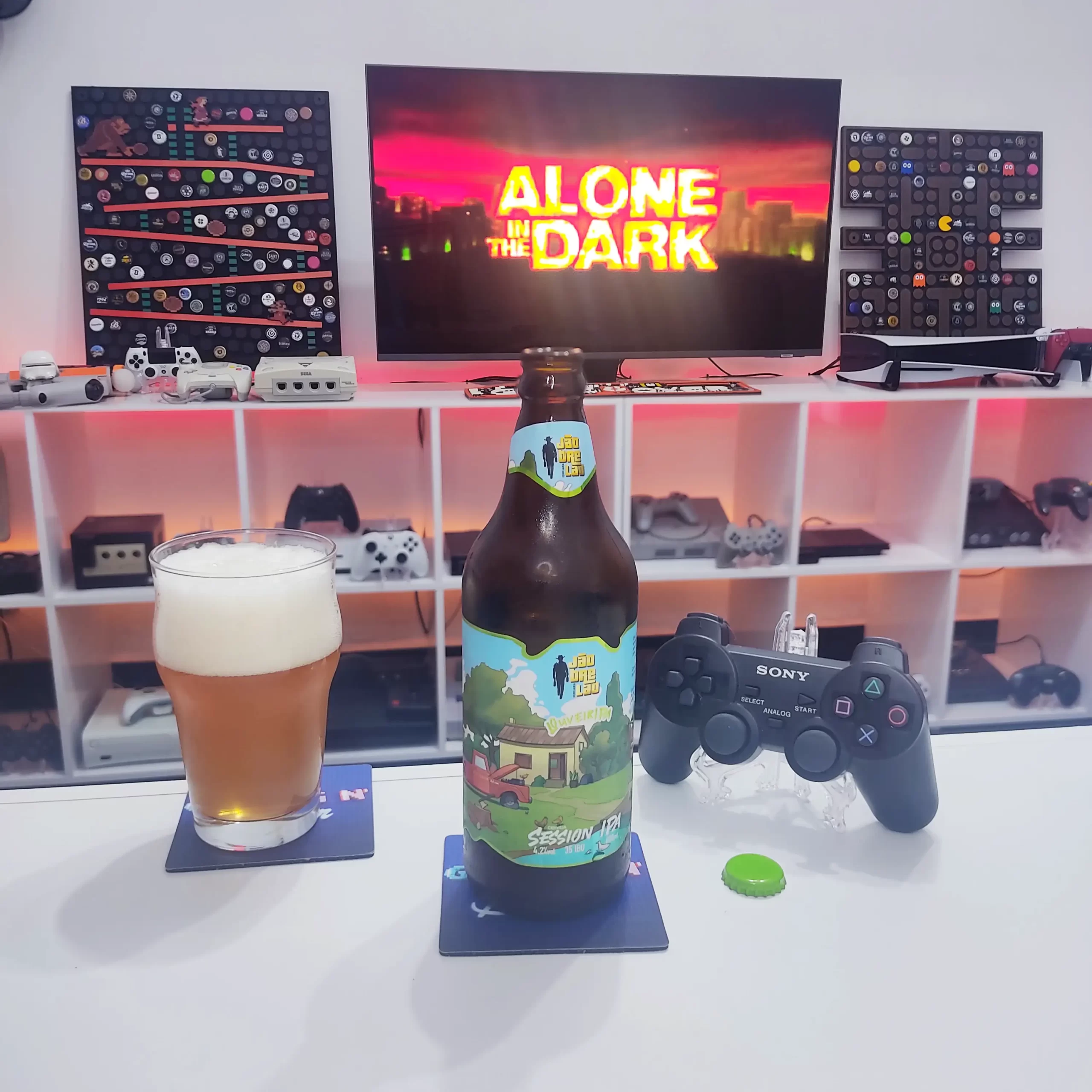 Alone in the Dark no PlayStation 2 com a Session IPA da Cervejaria JãoBrelão.