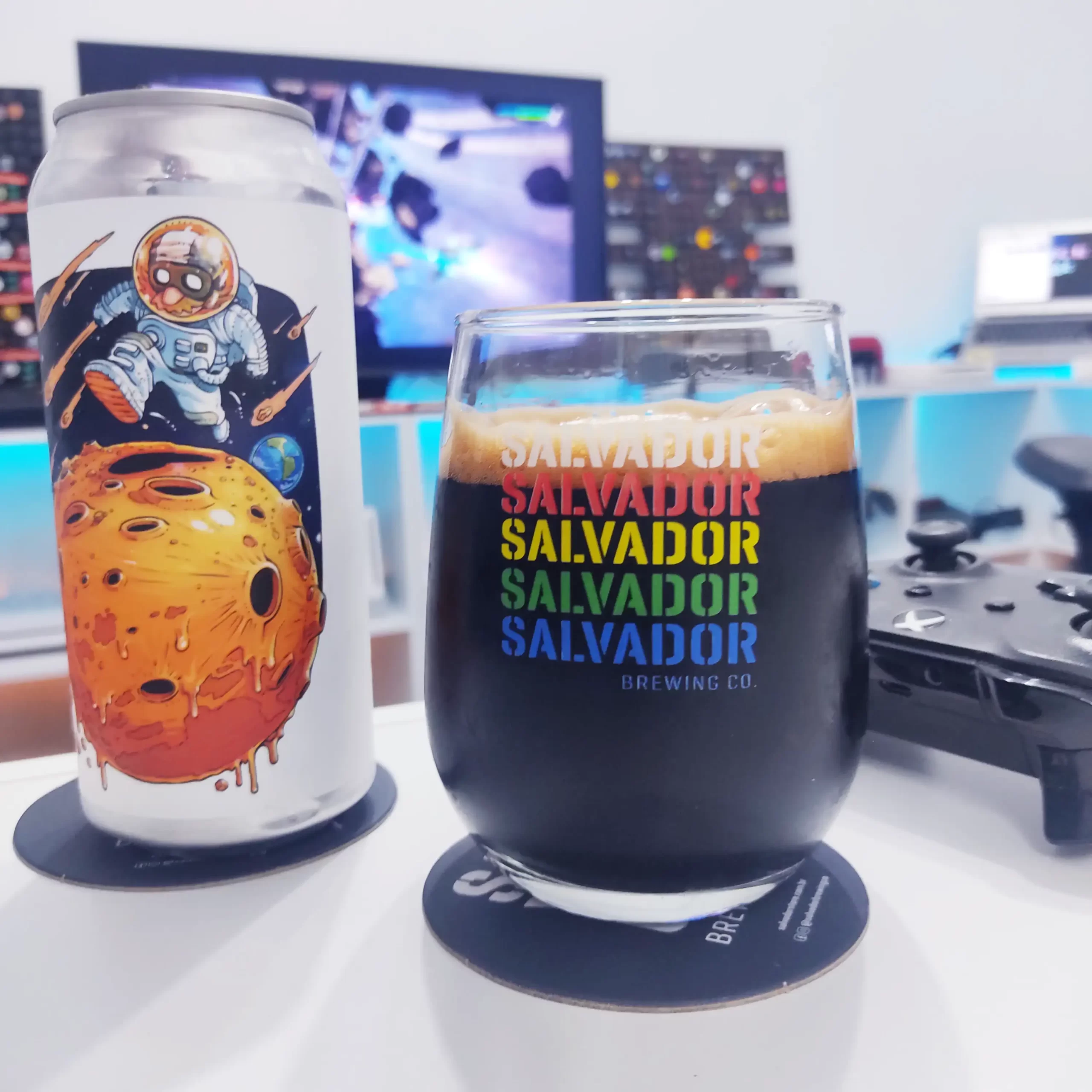 Salvador e Moondri, e sua Imperial Stout com castanhas carameladas, com Chorus no Xbox One