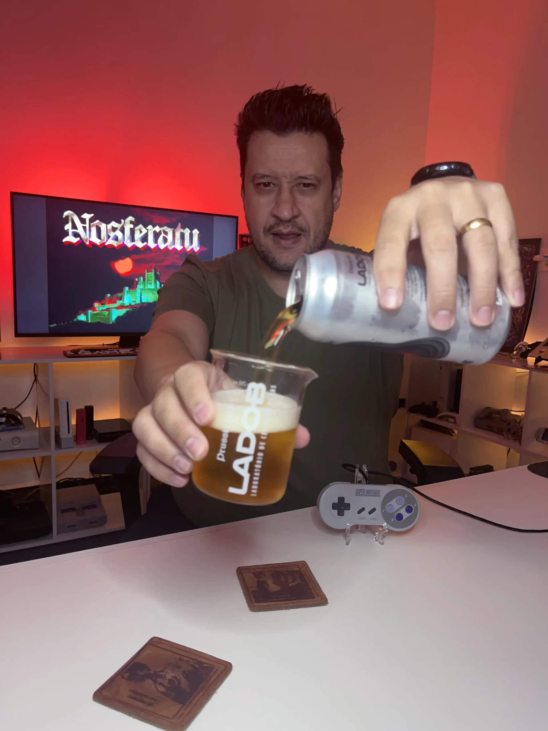 Nosferatu no Super Nintendo com a Belgian Golden Strong Ale do Clube Lado B
