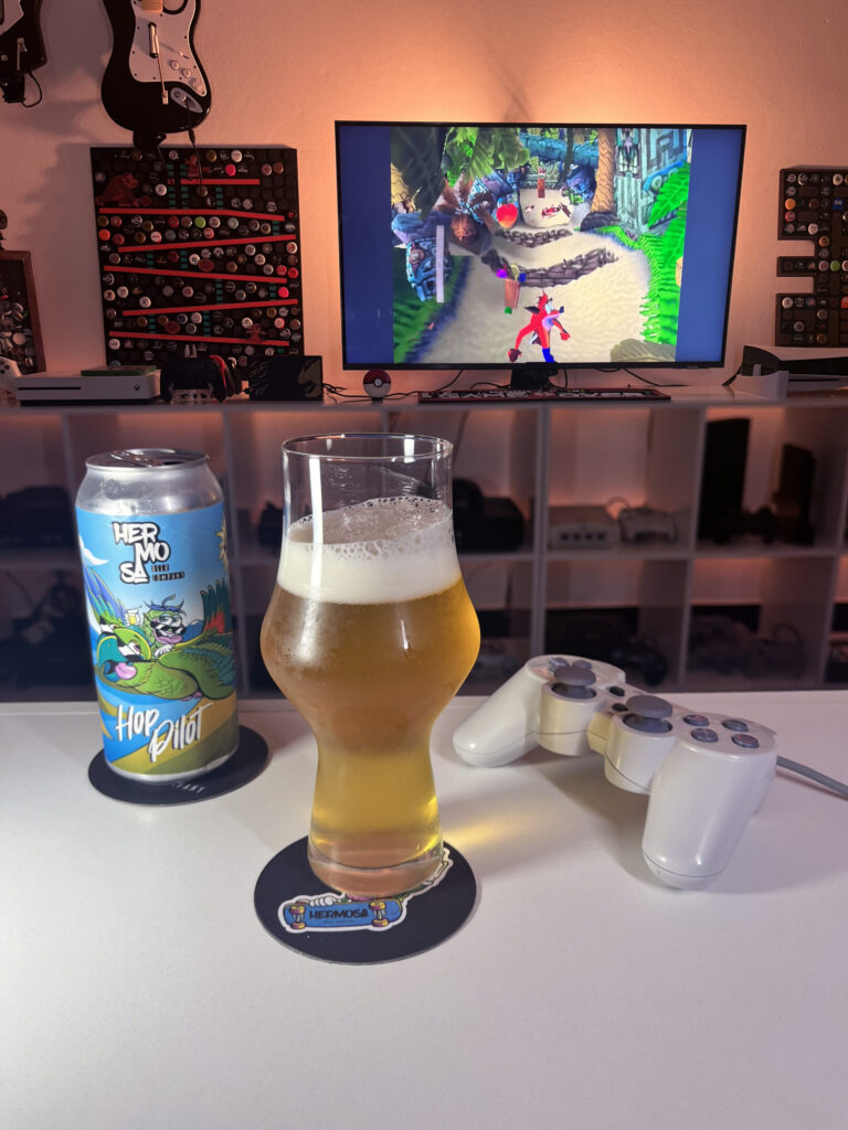 hermosa-hop-pilot-crash-bandicoot-2