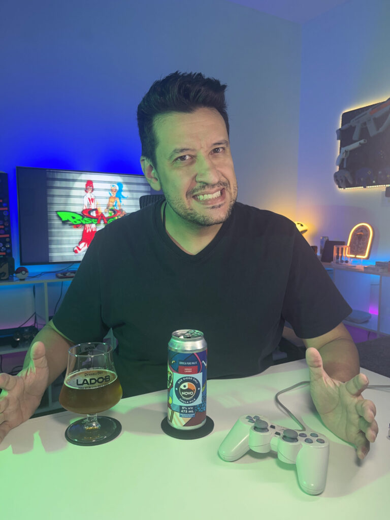 Cerveja Czech Lager marrom claro ao lado de Bust A Groove no PlayStation 1 em clima de dança e música.