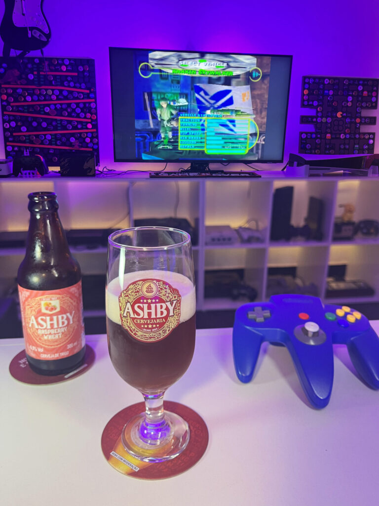 Cerveja Raspberry Wheat da Ashby e Star Wars Episode I Racer, jogo do Nintendo 64.