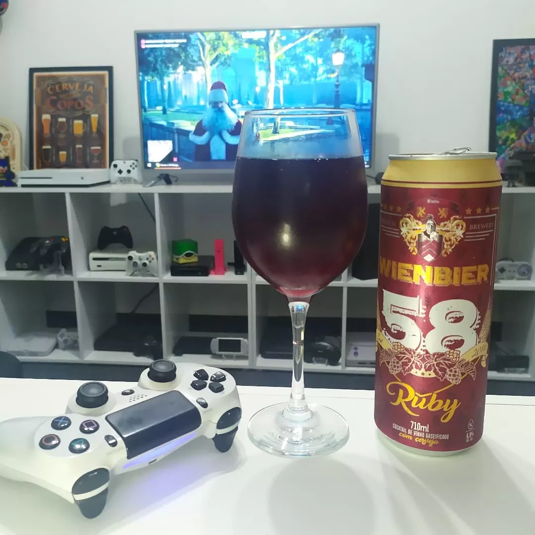 No clima de Natal, vamos de 58 Vinho da Wienbier e Hitman 2