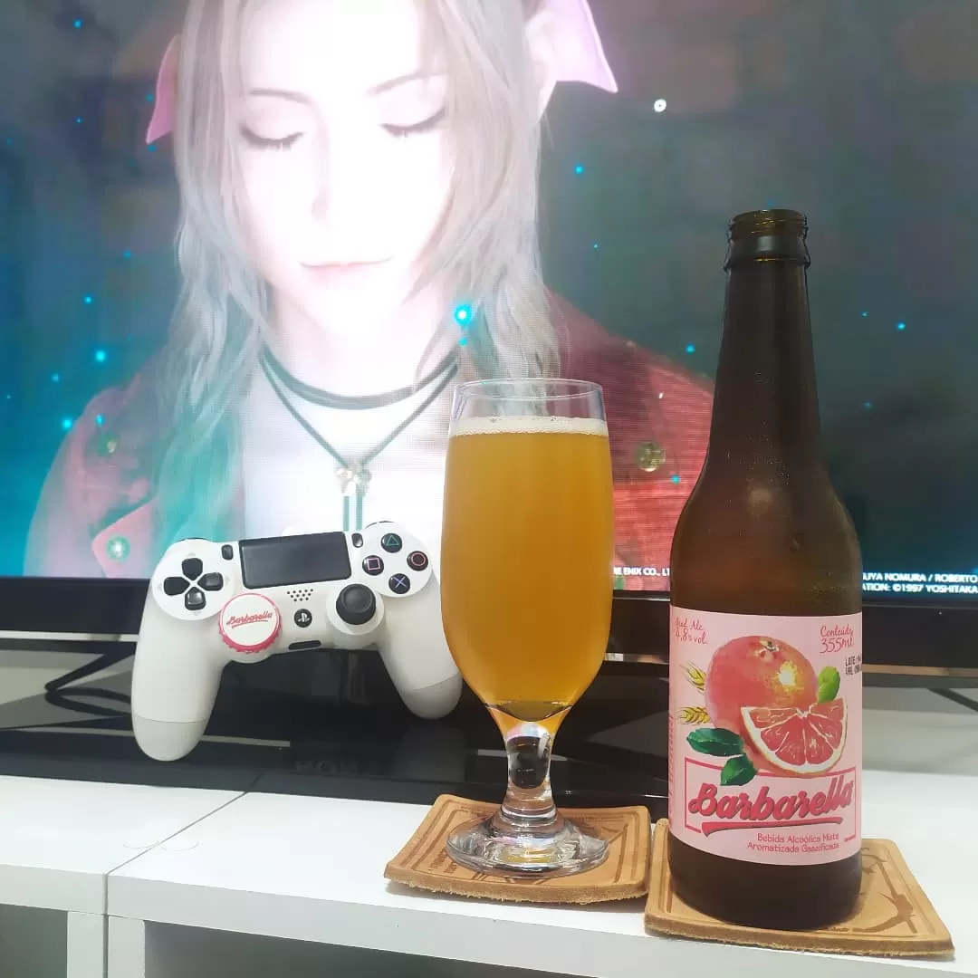 Provei minha primeira Fruitbeer jogando Final Fantasy VII Remake