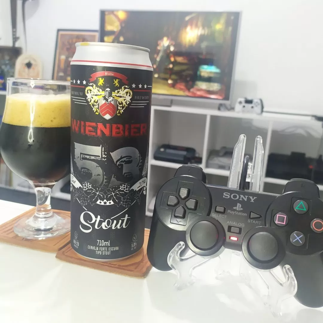 Finalizando Onimusha 2: Samurai's Destiny com a Wienbier 53, uma bela Stout.