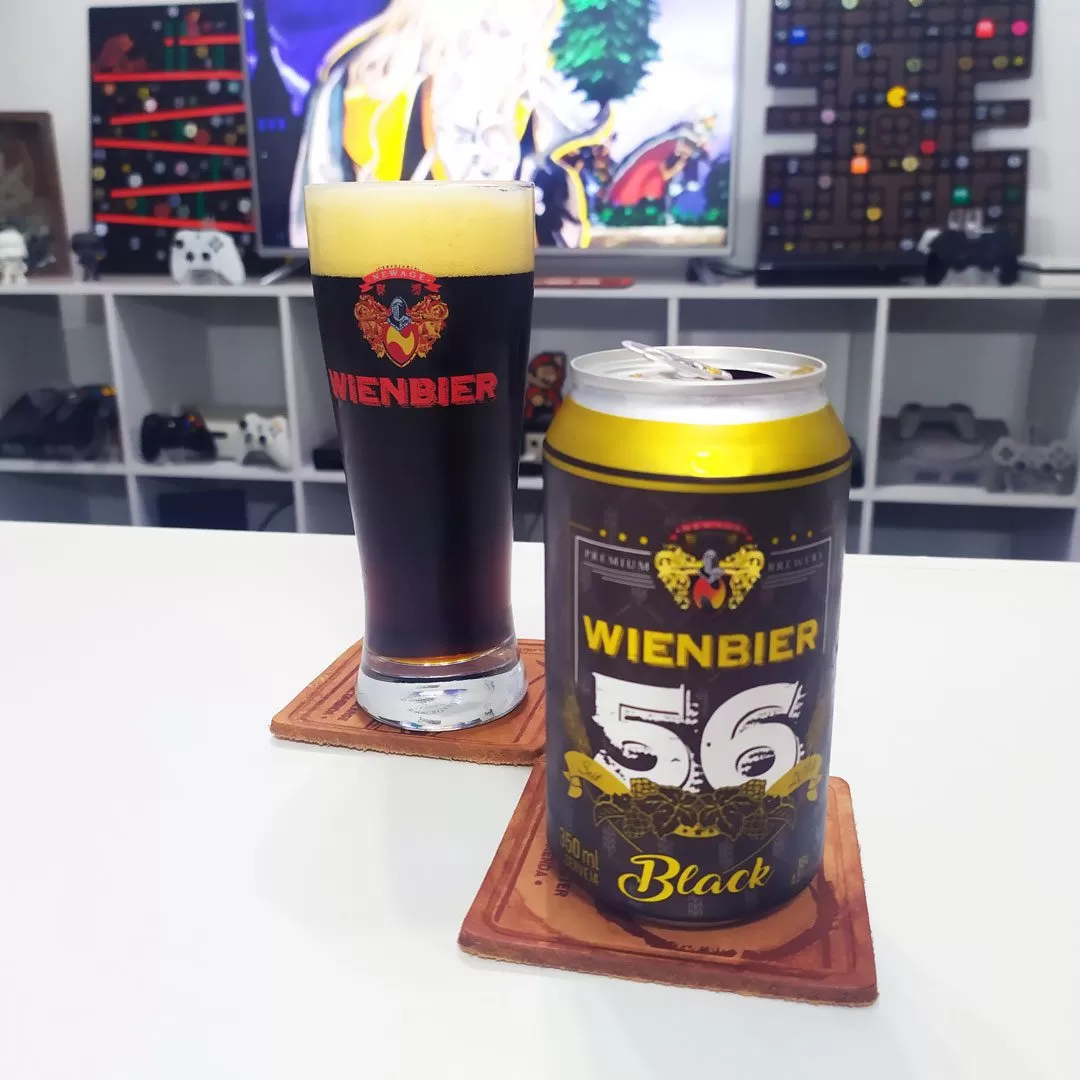 Quem é Alucard de Castlevania? Acompanhado da Black da Wienbier