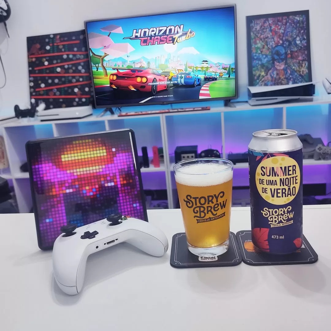 Summer de uma Noite de Verão da Story Brew com Horizon Chase Turbo no Xbox One